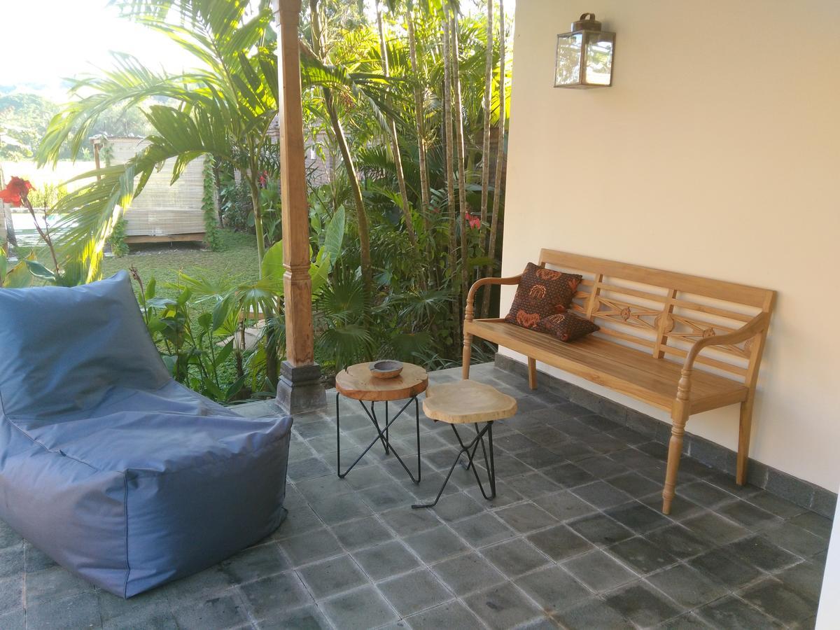 Blue Garden Yogyakarta Hotel Bangunjiwo Exterior photo